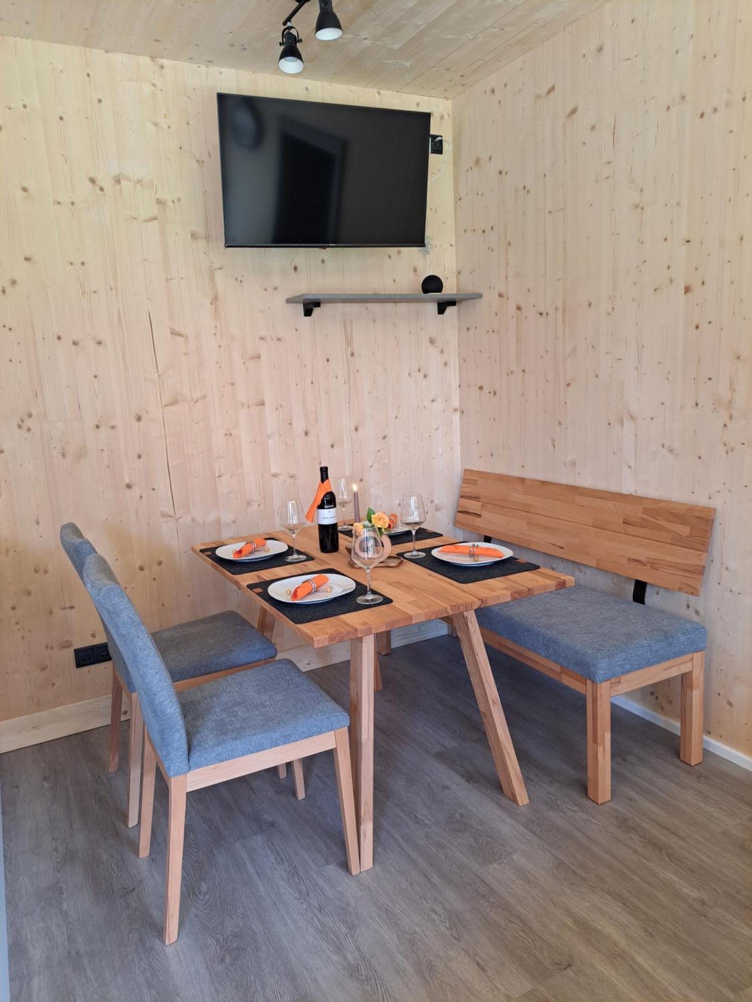 Ferienhaus Und Ferienappartements Brunner Hoechst Luaran gambar